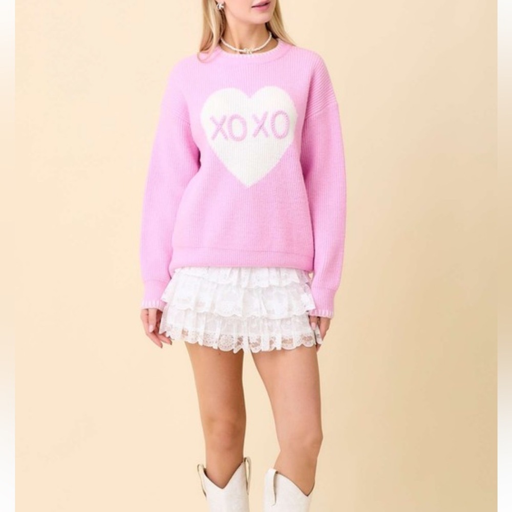 Gorgeous oversized valentines sweater